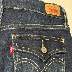 Y2K VTG Levi’s 524 Superlow Jeans Flap Pocket Low Rise Flare Dark Wash Size 9M